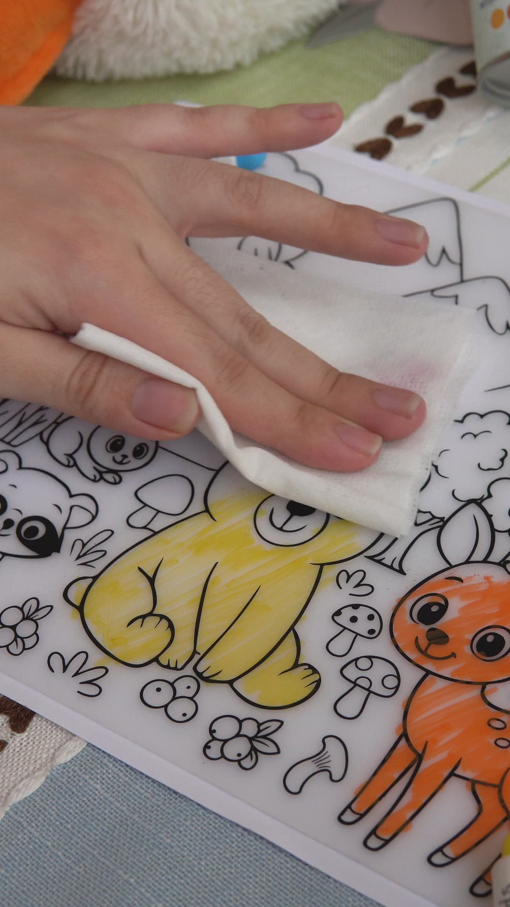 Alfombra Reutilizable para Colorear Amigos del Bosque
